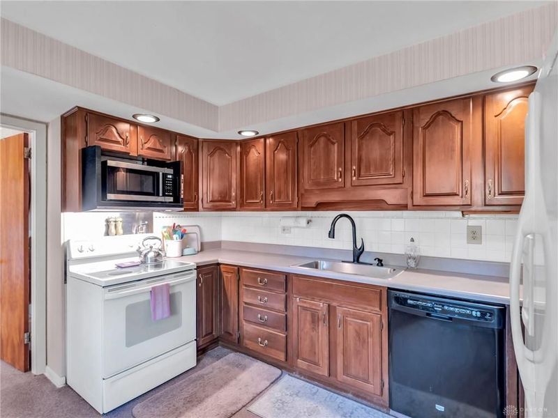 995 Oak Dale Drive, Xenia, OH 45385 Photo 23