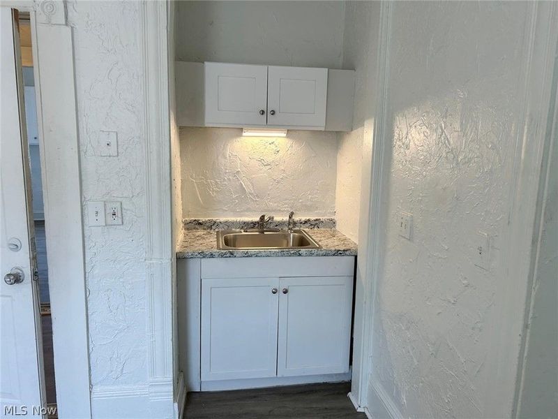 3654 E 53rd Street, Unit 3, Cleveland, OH 44105 Photo 3