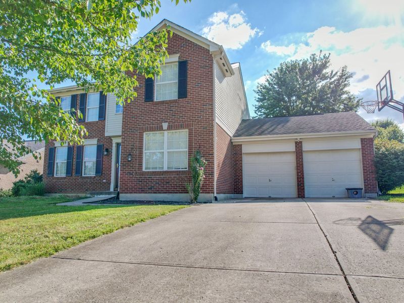 7602 Cloudstone Drive, Florence, KY 41042 Photo 2