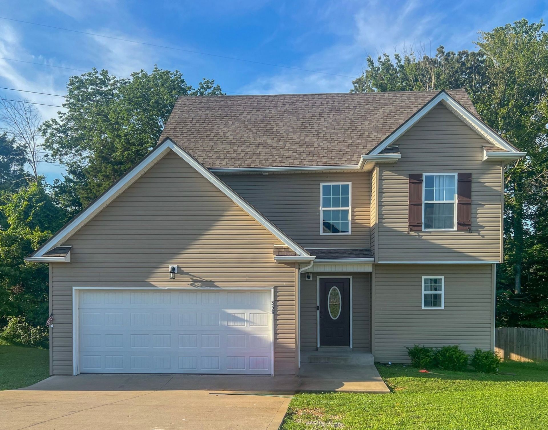 358 Chalet Cir, Clarksville, TN 37040 Main Photo
