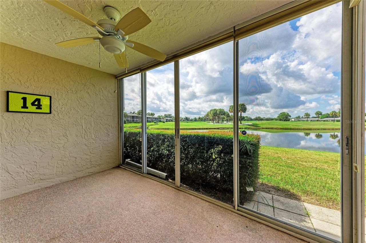 6999 W Country Club Drive N, Unit 123, Sarasota, FL 34243 Photo
