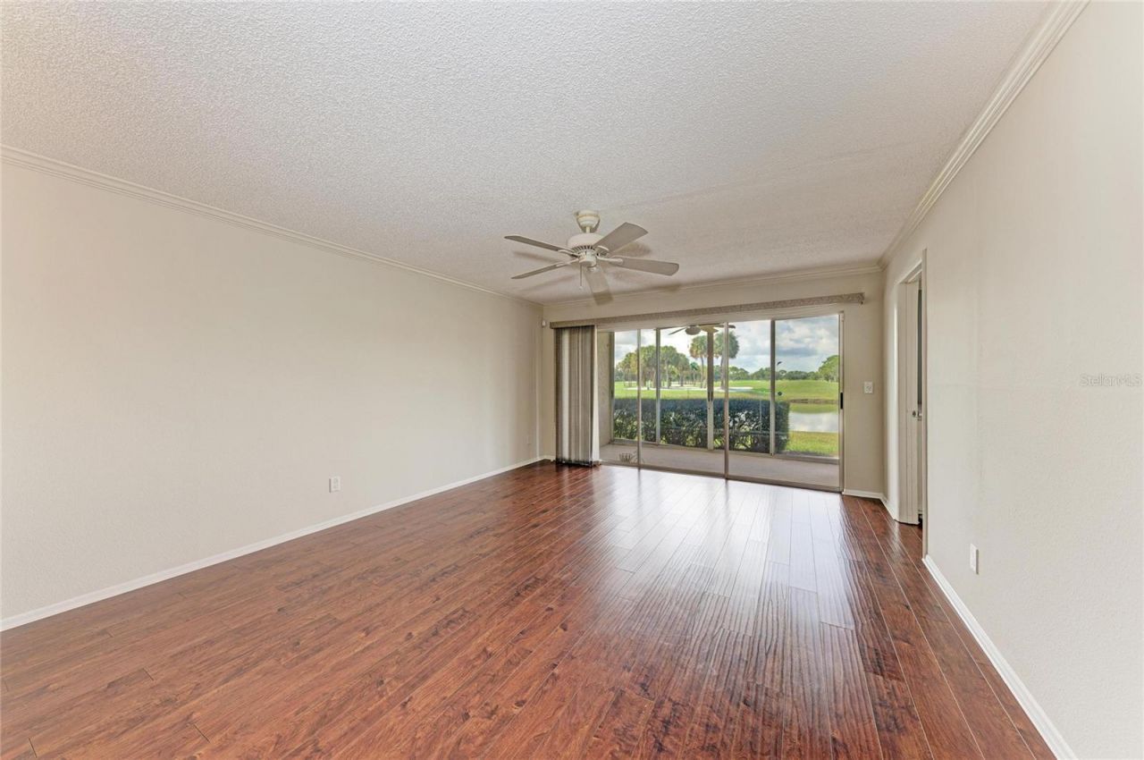 6999 W Country Club Drive N, Unit 123, Sarasota, FL 34243 Photo