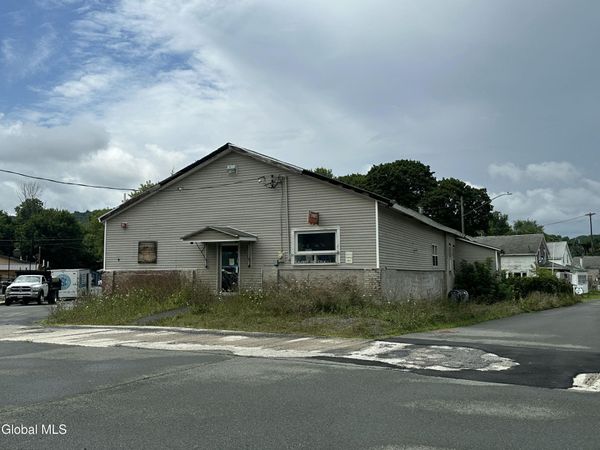 22 Water Street, Hoosick Falls, NY 12090