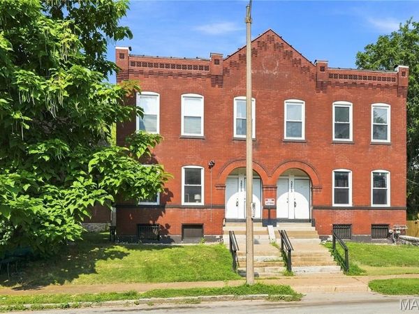 3215 Nebraska Avenue , St Louis, MO 63118