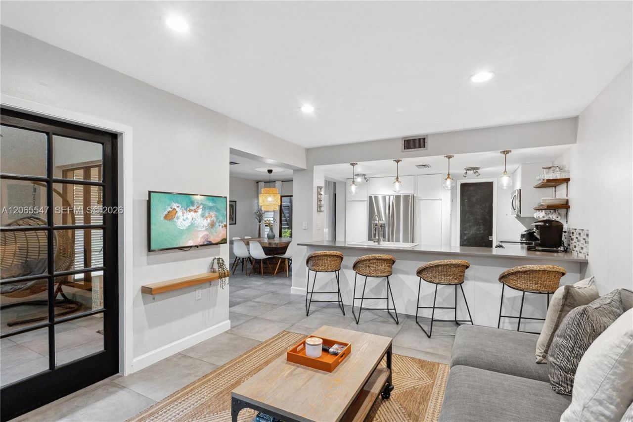 3143 Virginia St, Unit 3, Coconut Grove, FL 33133 Photo