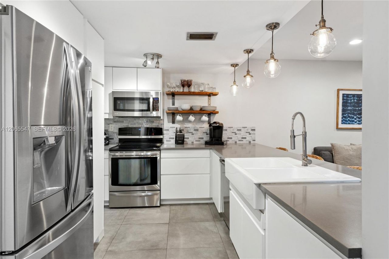 3143 Virginia St, Unit 3, Coconut Grove, FL 33133 Photo