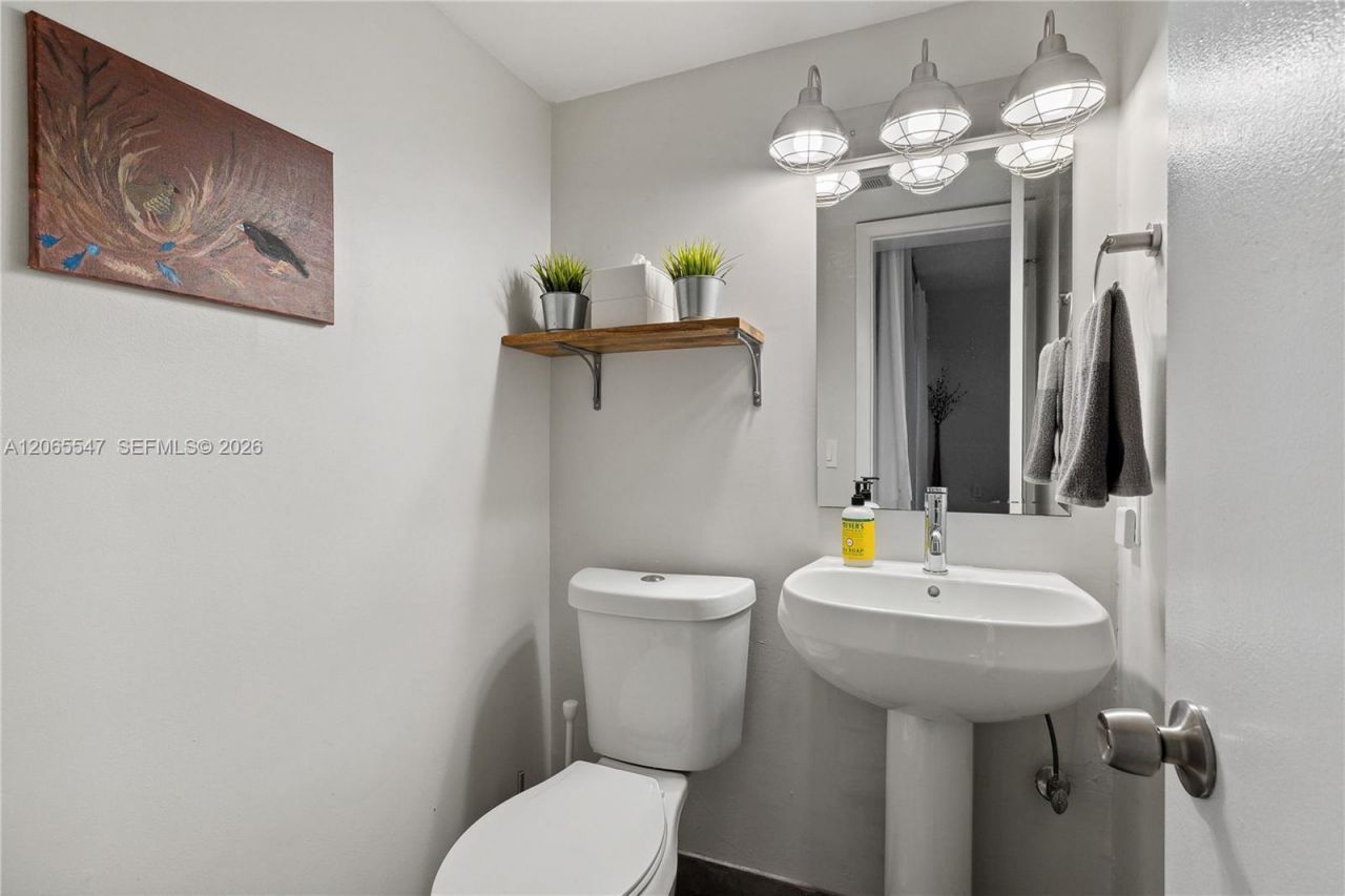 3143 Virginia St, Unit 3, Coconut Grove, FL 33133 Photo