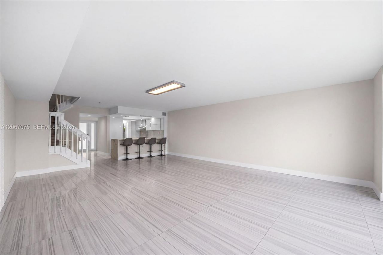 3750 NE 209 Ter , Aventura, FL 33180 Photo