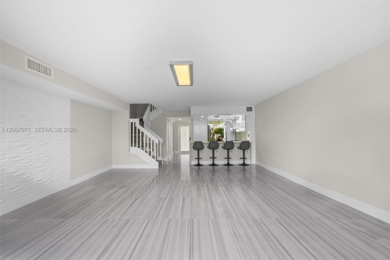 3750 NE 209 Ter , Aventura, FL 33180 Photo