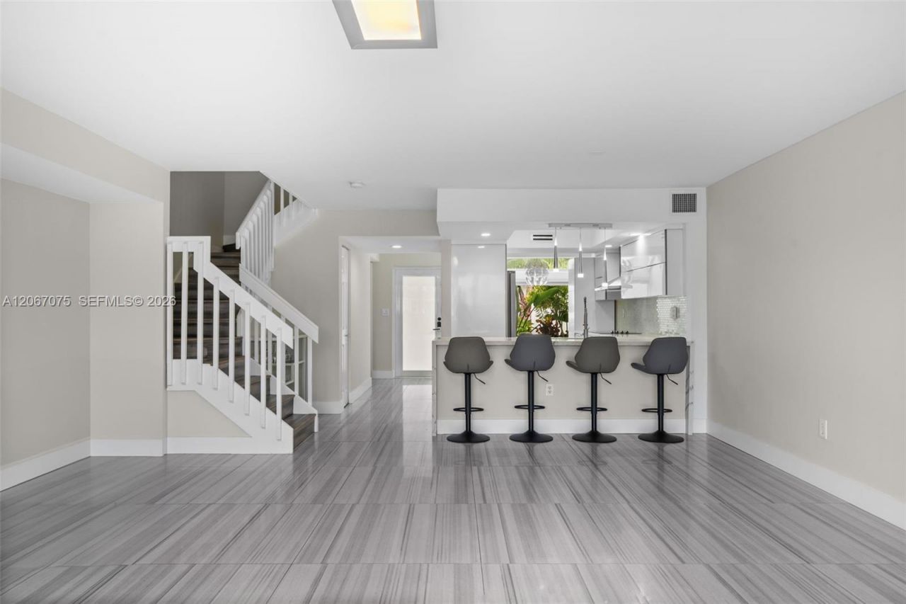 3750 NE 209 Ter , Aventura, FL 33180 Photo