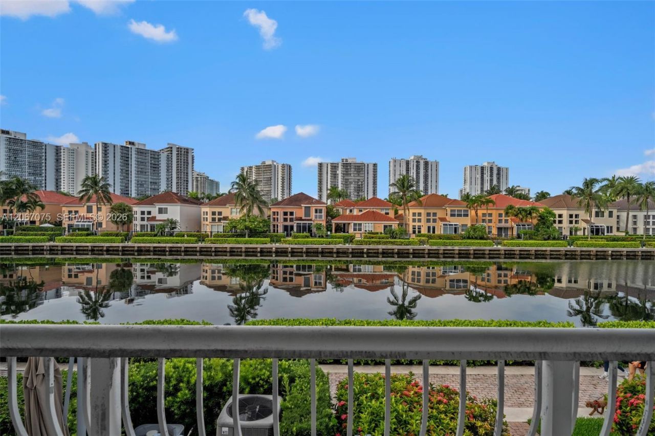 3750 NE 209 Ter , Aventura, FL 33180 Photo