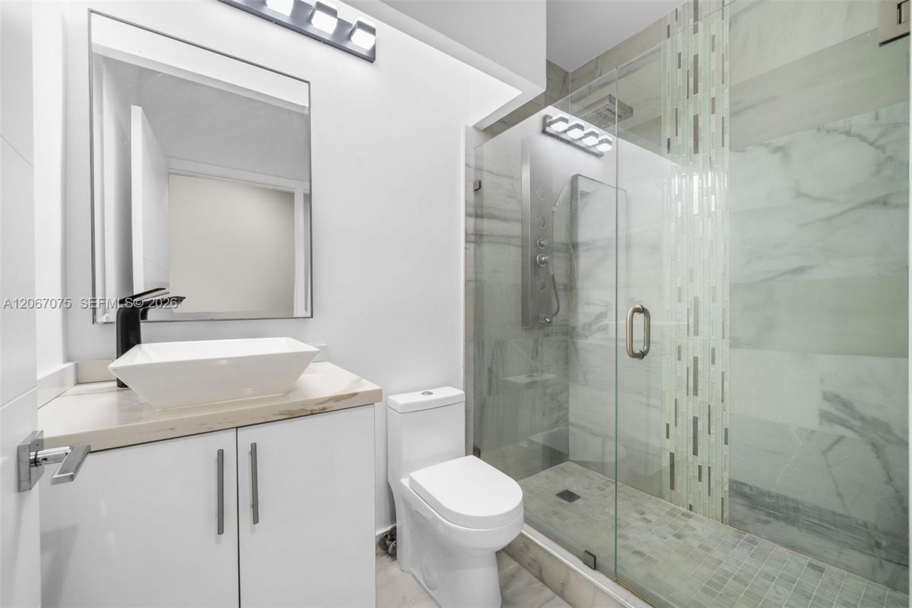 3750 NE 209 Ter , Aventura, FL 33180 Photo