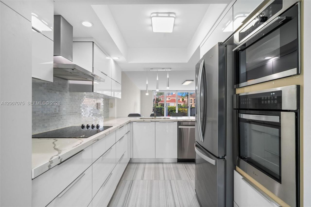 3750 NE 209 Ter , Aventura, FL 33180 Photo