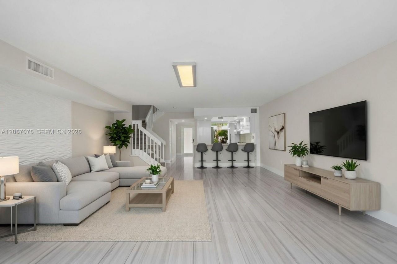 3750 NE 209 Ter , Aventura, FL 33180 Photo