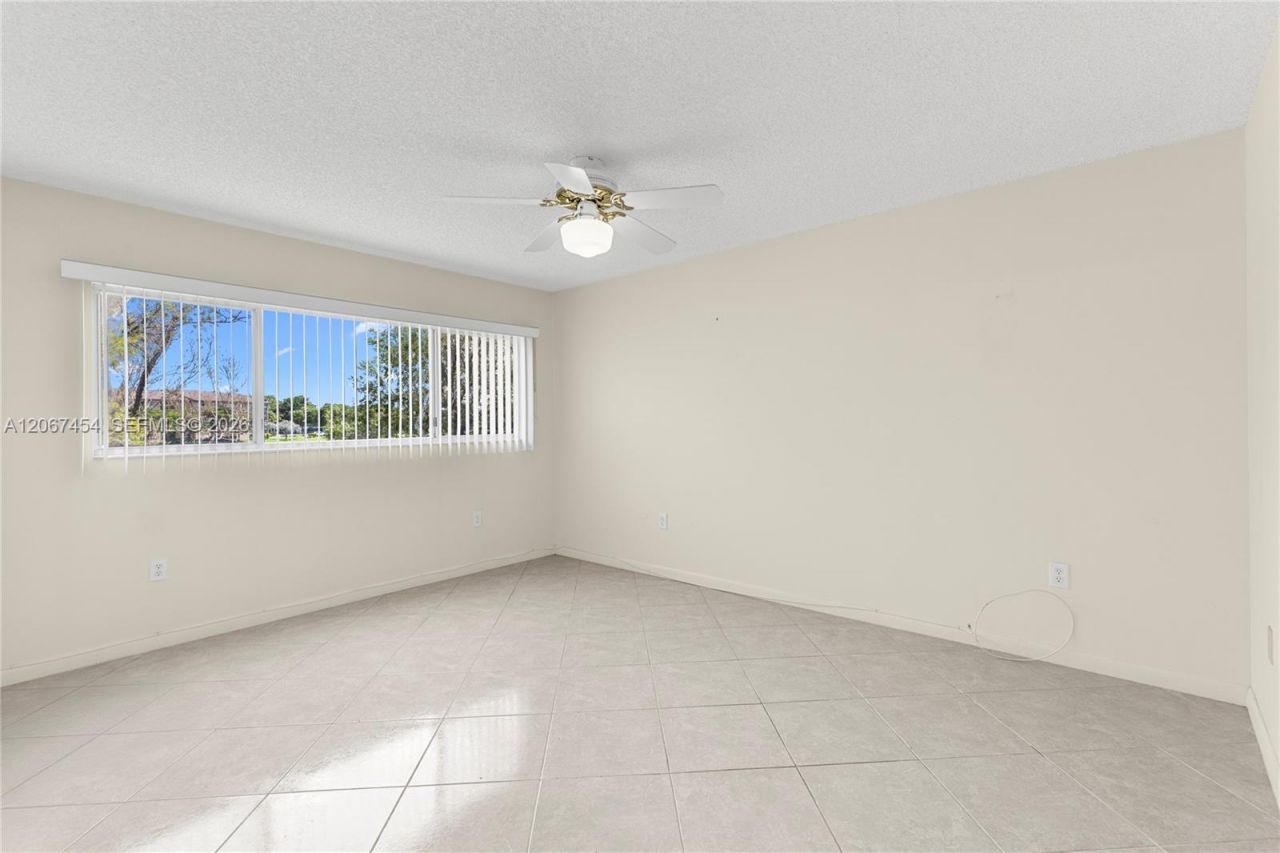 13705 SW 12th St , Unit 208B, Pembroke Pines, FL 33027 Photo