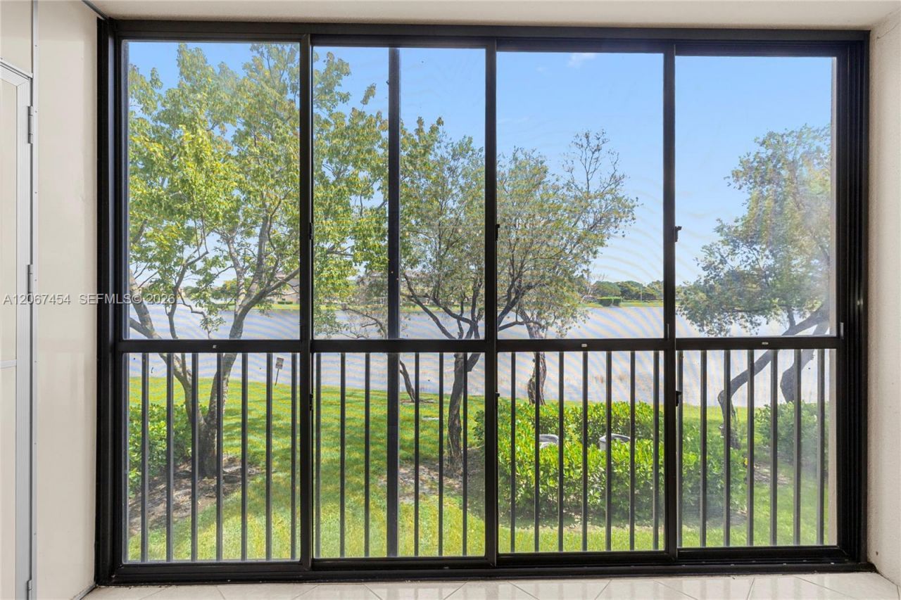 13705 SW 12th St , Unit 208B, Pembroke Pines, FL 33027 Photo