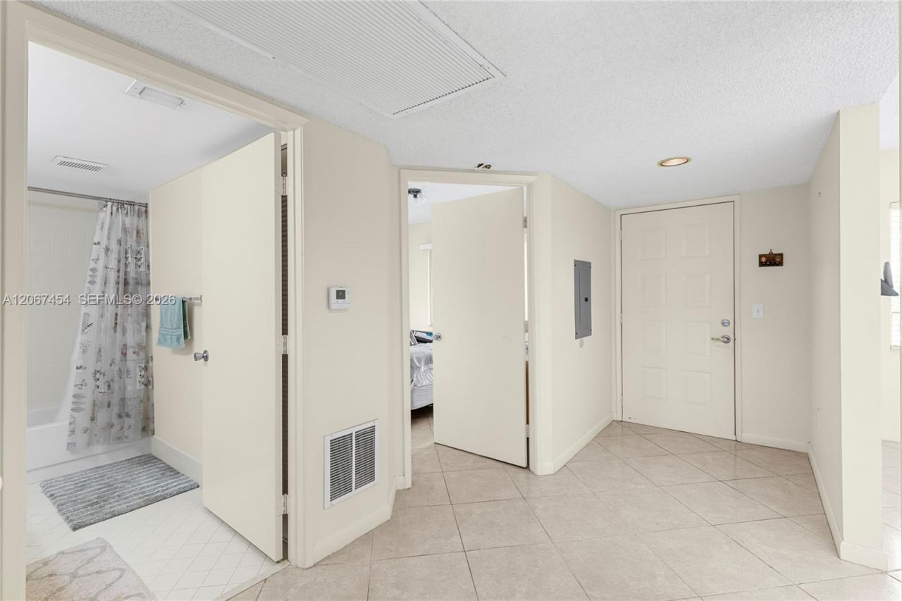 13705 SW 12th St , Unit 208B, Pembroke Pines, FL 33027 Photo