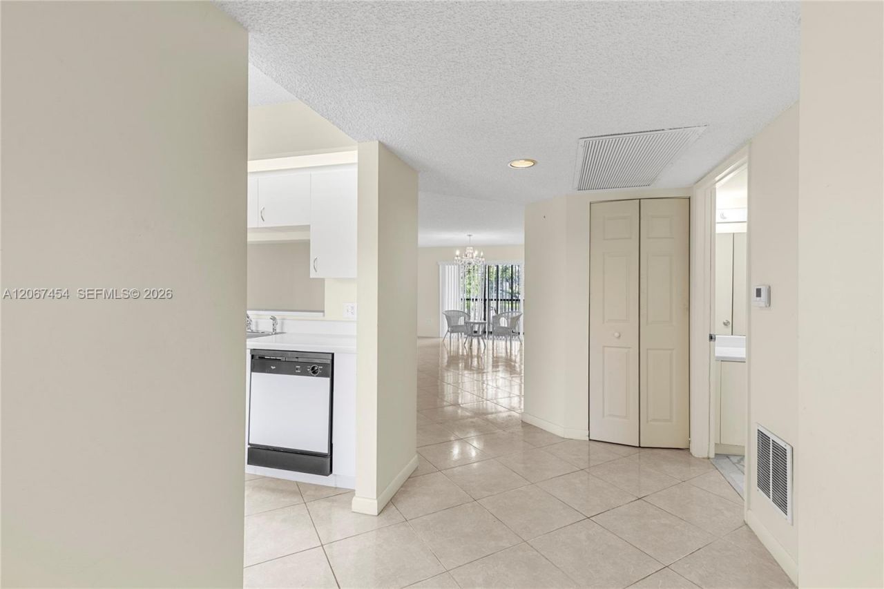 13705 SW 12th St , Unit 208B, Pembroke Pines, FL 33027 Photo