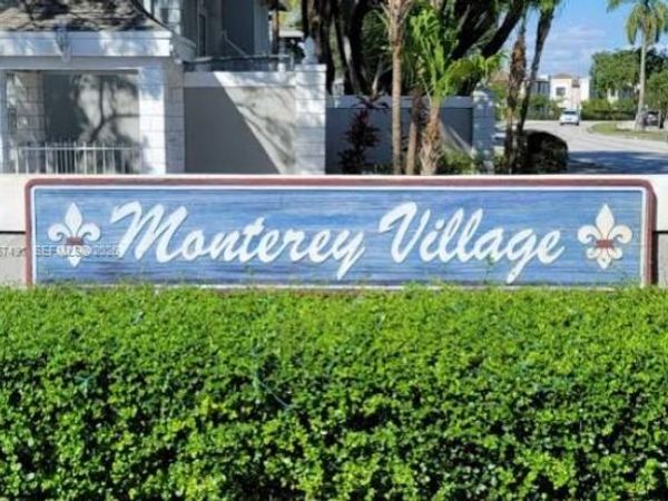 422 NE 210th Cir Ter , Unit 105-1, Miami, FL 33179