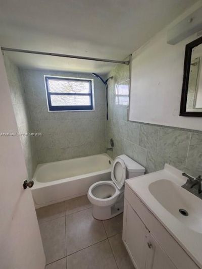 20725 NE 8th Ct, Unit 106-11, Miami, FL 33179 Photo