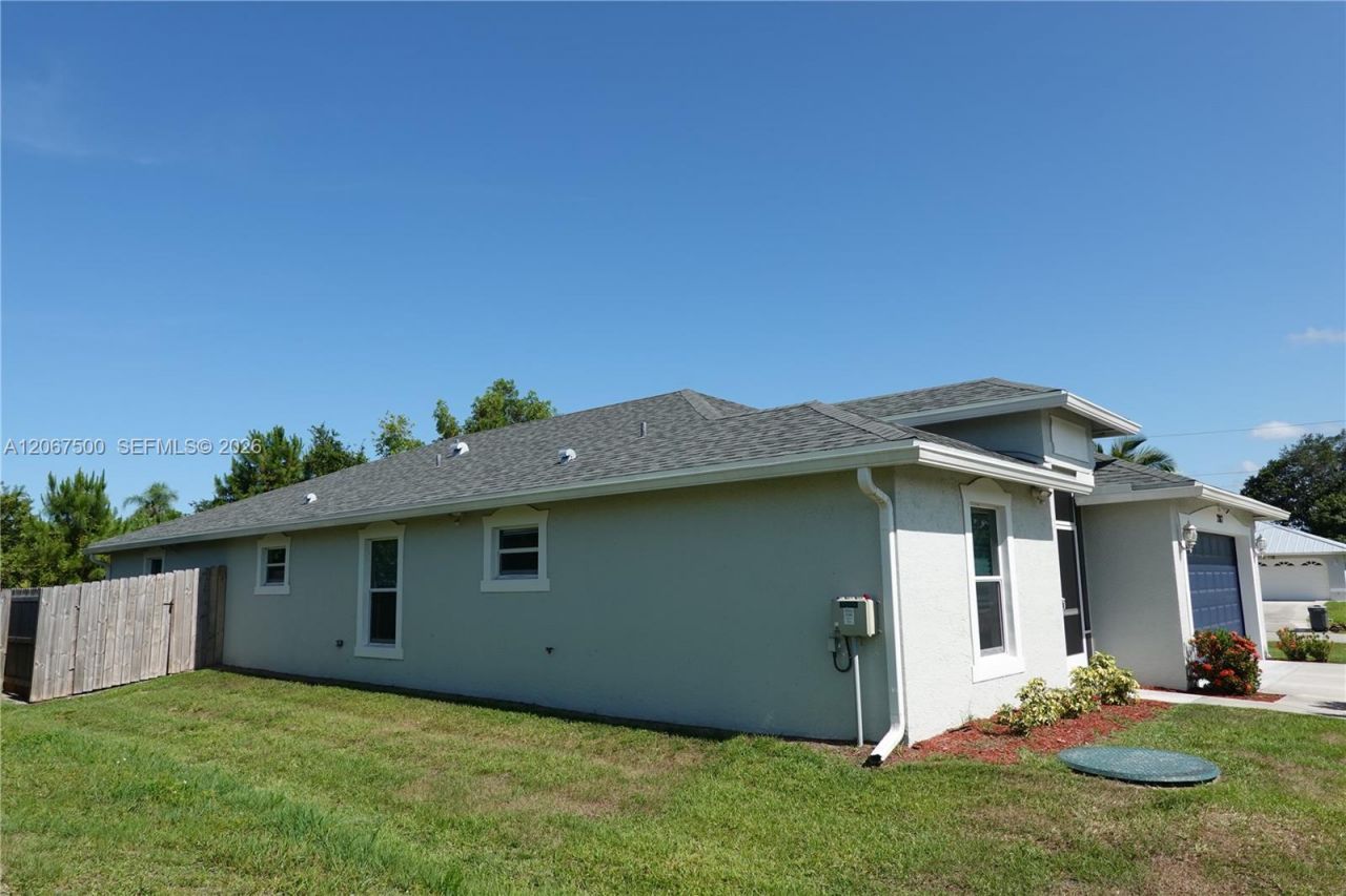 2167 SW Best St , Port Saint Lucie, FL 34984 Photo