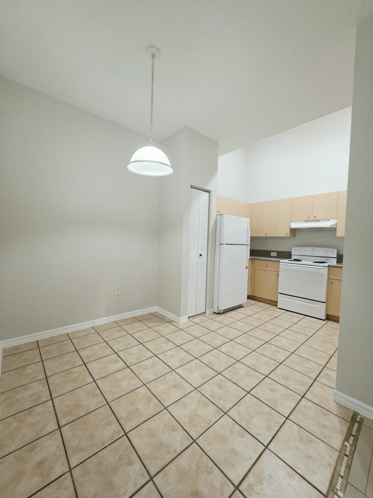 260 Crestwood Circle, Unit 102, Royal Palm Beach, FL 33411 Photo
