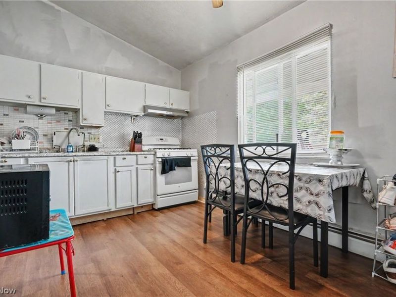 1332-1334 Alphada Avenue, Akron, OH 44310 Photo 35