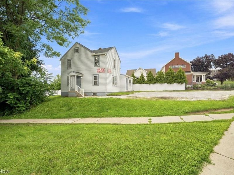 642 E Summit Street , Kent, OH 44240 Photo 4