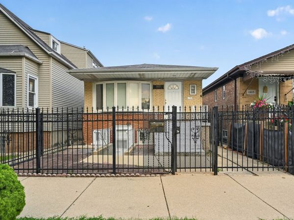 1807 N KEELER Avenue, Chicago, IL 60639
