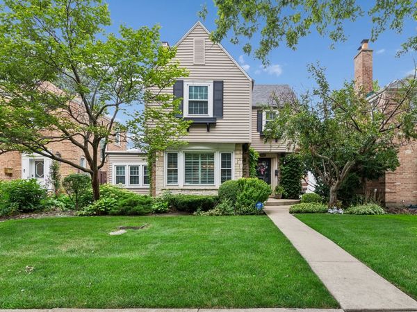 7822 W Thorndale Avenue , Chicago, IL 60631