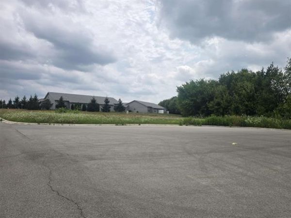 4556 Marsh Hawk Drive, Loves Park, IL 61111