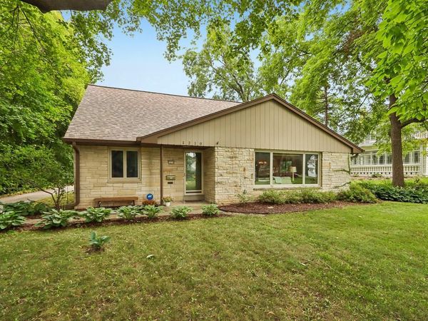 1210 E Broadway, Waukesha, WI 53186