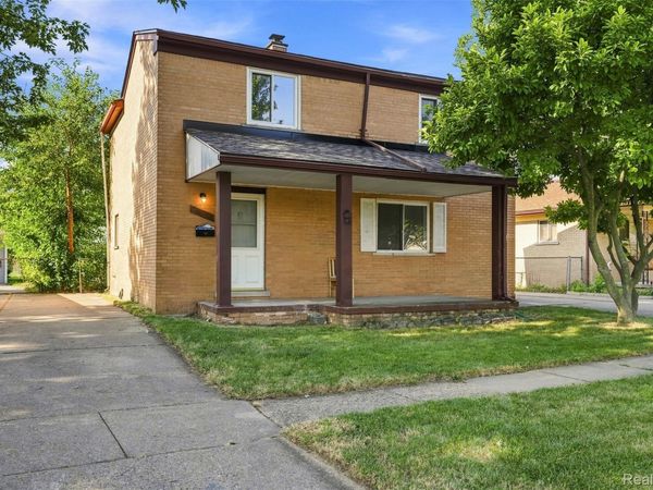 19578 Opal Street, Clinton Township, Mi 48035
