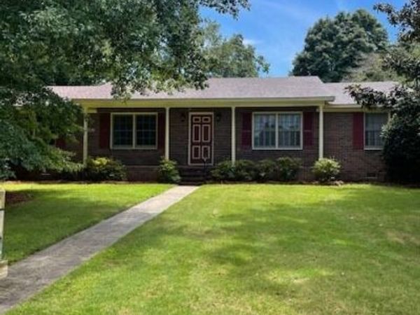 825 McCurdy Boulevard, Manchester, GA 31816