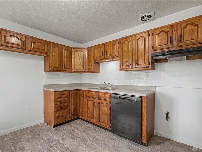 249 Ridgebury Drive, Xenia, OH 45385 Photo 13