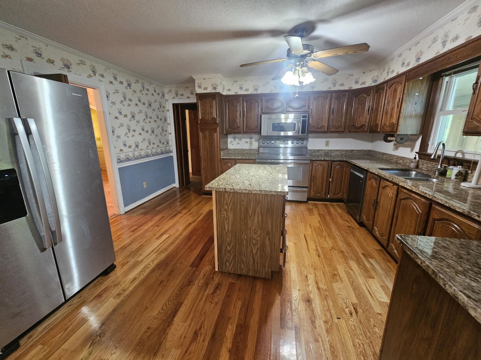 1567 Sanford Road Photo 7