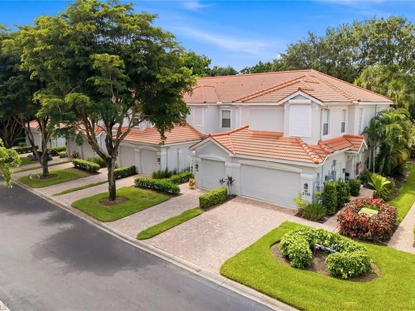 2190 Arielle DR, Unit 901, NAPLES, FL 34109
