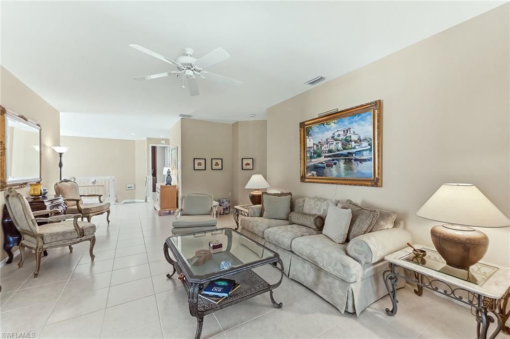 2190 Arielle Dr, Unit 901, Naples, FL 34109 Photo