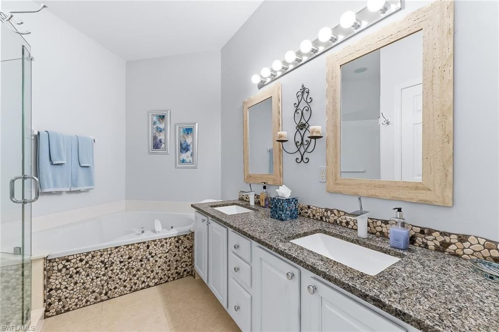 2190 Arielle Dr, Unit 901, Naples, FL 34109 Photo