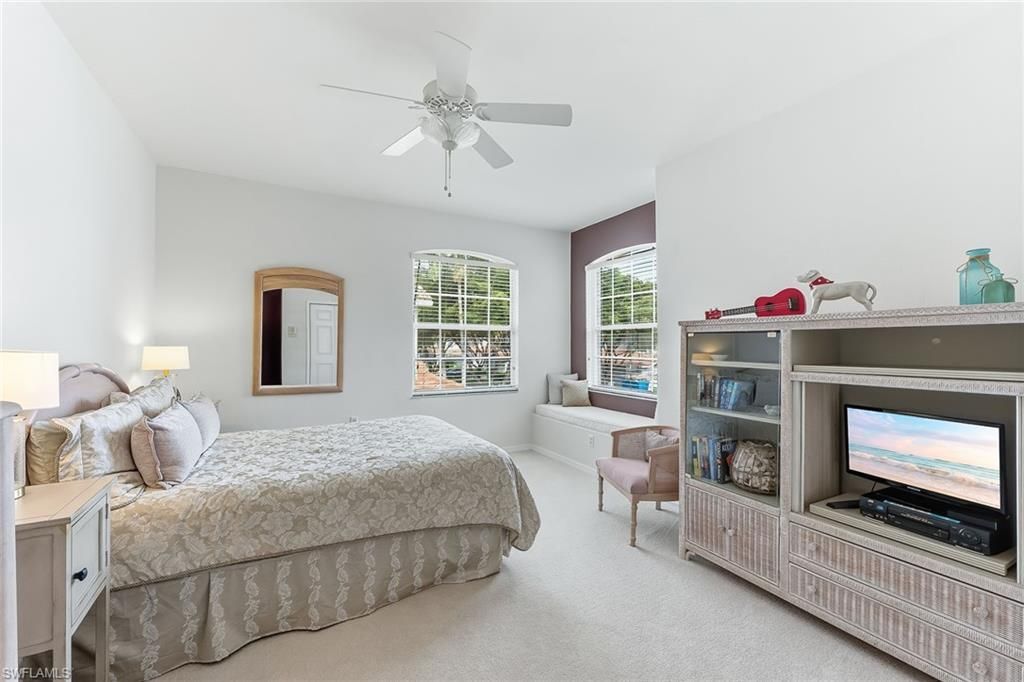 2190 Arielle Dr, Unit 901, Naples, FL 34109 Photo