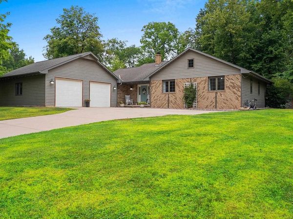 915 LA COUNT ROAD, Green Bay, WI 54313