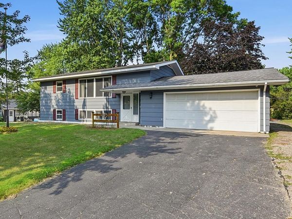 967 6th Avenue N, Sauk Rapids, MN 56379