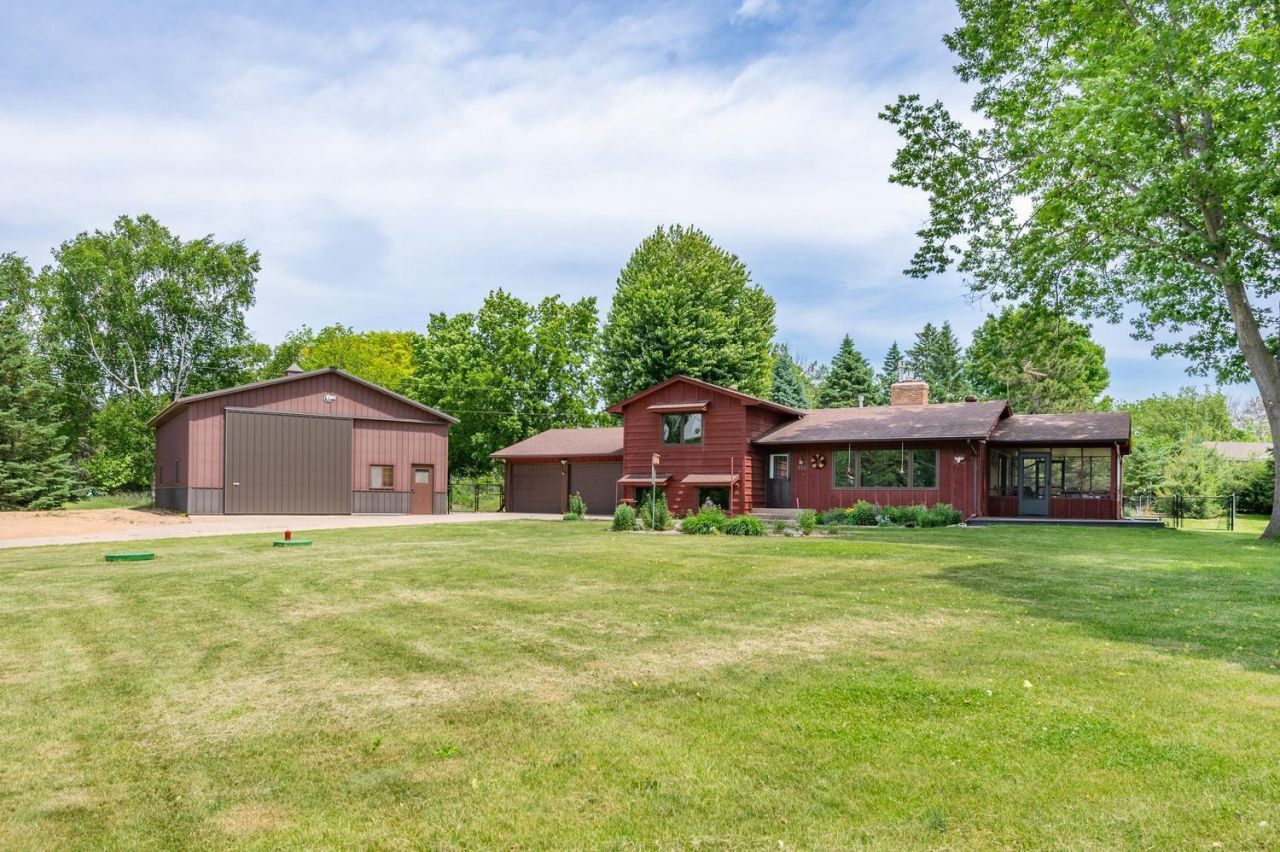 2260 Old Post Road, Independence, MN 55359 Main Photo