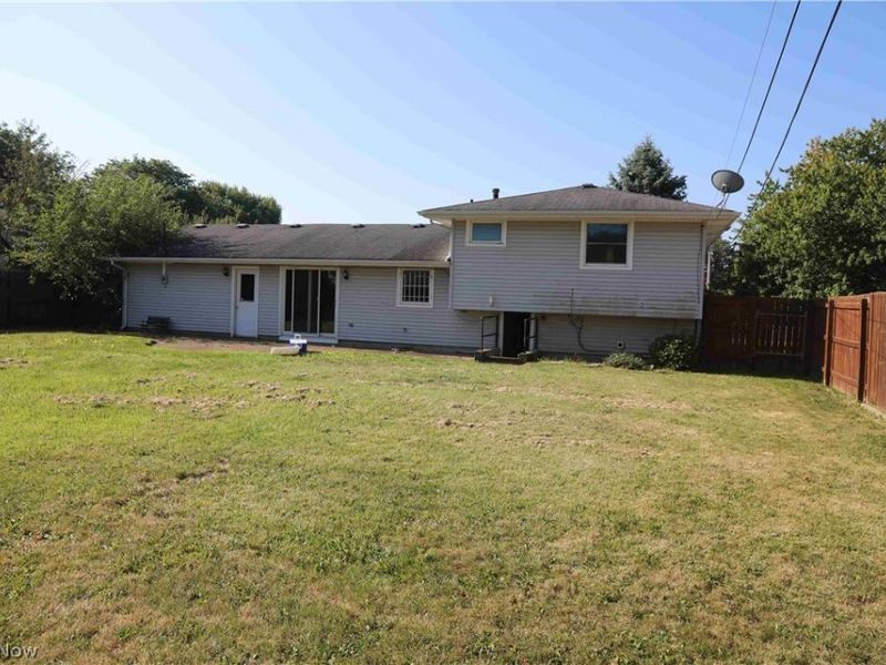 2200 W 37th Street, Lorain, OH 44053 Photo 20