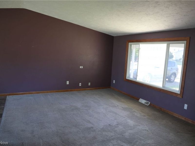 2200 W 37th Street, Lorain, OH 44053 Photo 6