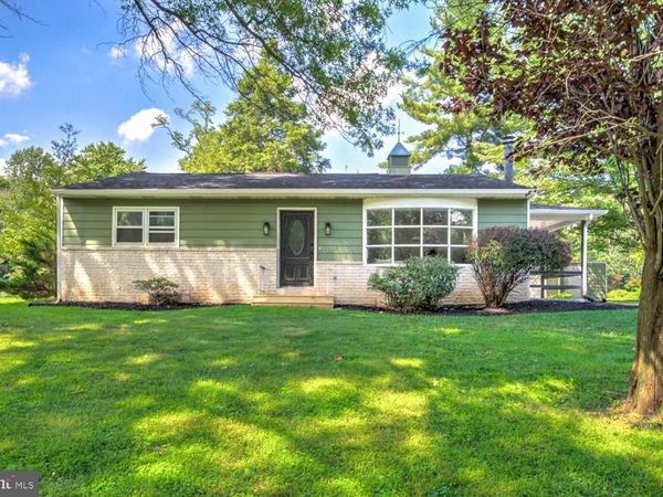 605 SYCAMORE DRIVE, COLUMBIA, PA 17512
