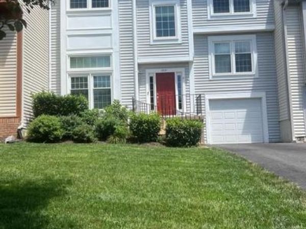 6531 PALISADES DRIVE, CENTREVILLE, VA 20121