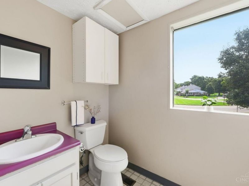 7419 Kingsgate Way, West Chester, OH 45069 Photo 18