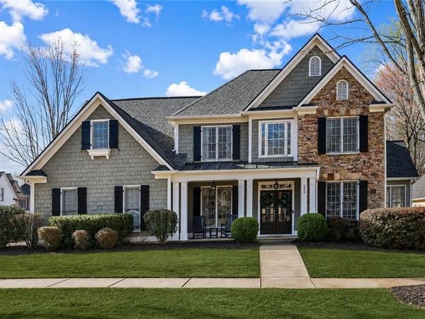 300 Crown Vetch Lane , Alpharetta, GA 30005