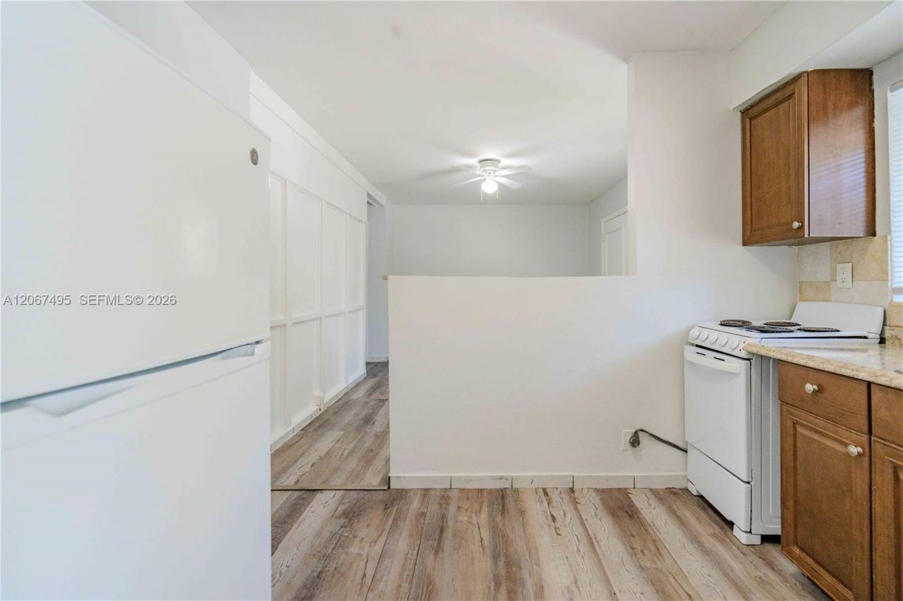 260 Navarre Ave , Unit 2, Coral Gables, FL 33134 Photo